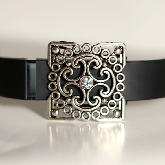 Items similar to Fitbit, Charge HR Bracelet, Fitbit Flex 