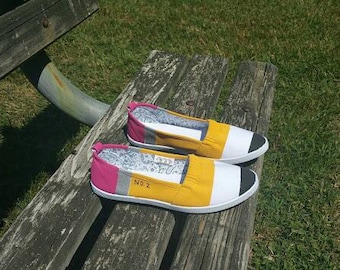 Pencil Shoes Slip-ons (White) size 6