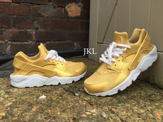 gold huaraches mens