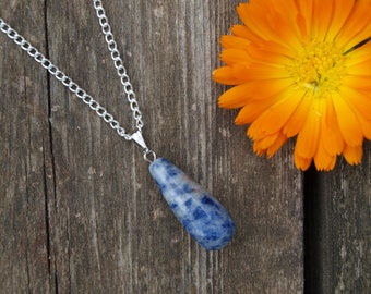 Sodalite necklace Stone pendant Blue stone necklace Dainty necklace Healing stone pendant Little necklace Sodalite jewelry Silver chain