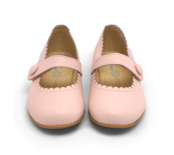 Pink Mary Jane shoes Blush girl shoes / Toddler shoes Pink