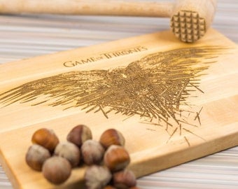 Game of thrones cutting board, Game of throne Crown, raven, Game of thrones Gift, Game of thrones cutting board, got, wooden gift
