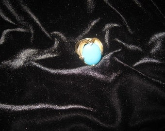 Vintage costume gold tone and turquoise ring; adjustable