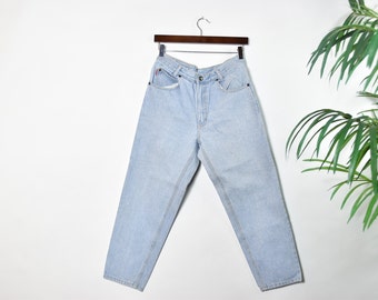 vintage light wash jeans