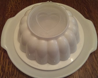 Vintage 1970's Plastic Tupperware Jello Mold
