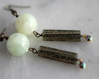 Celadon Green Earrings, Glitter, Black Dangles, Retro, Atomic, Mod, Mad Men