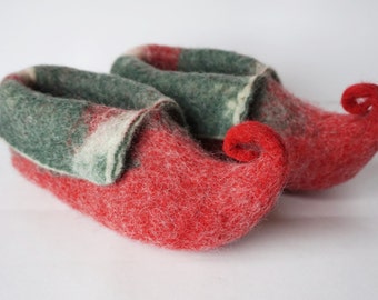 Felted wool slippers-"Elves" slippers for kids-red, green booties-house shoes-felted slippers- Handmade to Order