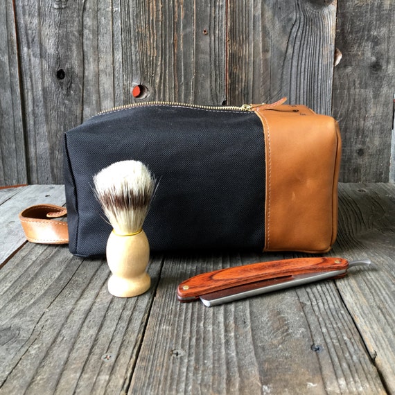 leather hanging dopp kit