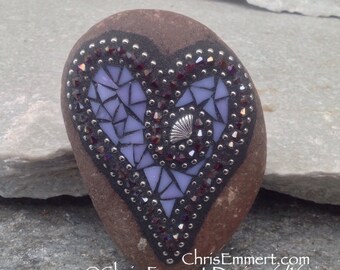 Lavender Mosaic Heart, Mosaic Garden Stone, Gardner Gift, Garden Decor, Mosaic Rock