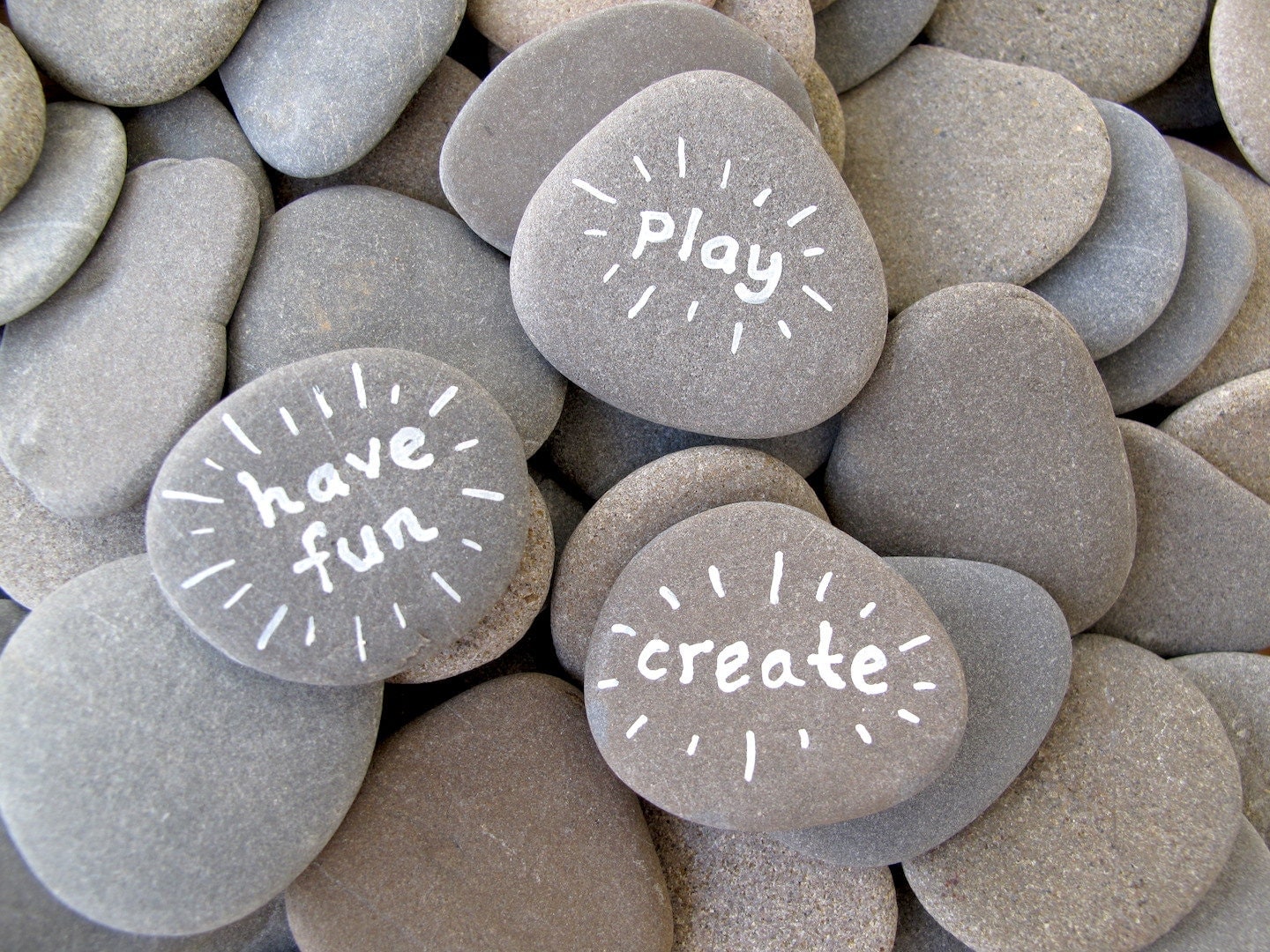 Craft Stones 50 Flat Rocks Beach Stone Supplies Rocks to Paint Alphabet