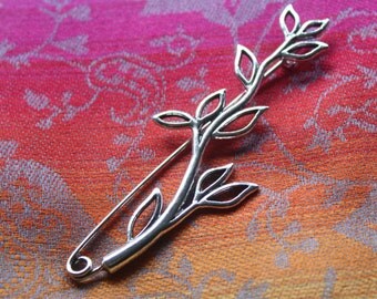 Shawl pin/ brooch hollow leaves