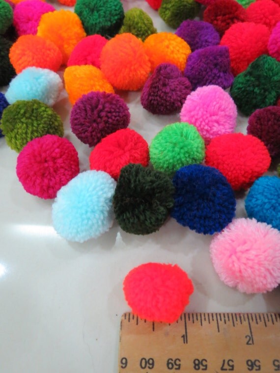 100-20mm handmade pom poms Beautiful Mixed Colors Yarn