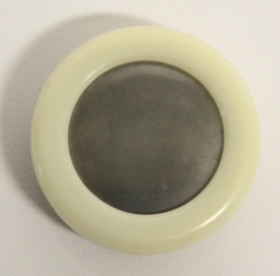 Happy Birthday Touchtone Music Button by AtticTreasuresByJudy