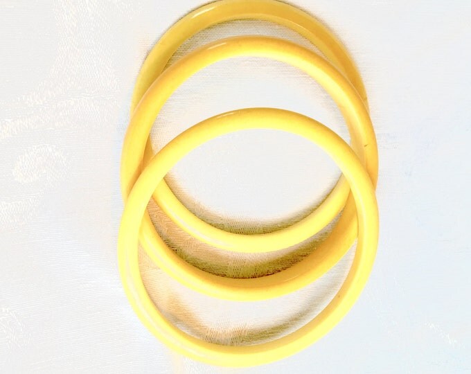 Bakelite Bangle Bracelet Trio Vintage Yellow Bangle Bracelets Bakelite Jewelry