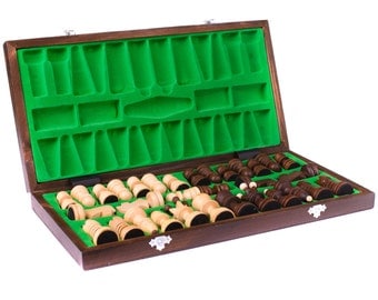 Wooden chess set, Boyfriend gift, Wood chess set, Mens gift, Husband gift, Wooden chess board, Chess set wood