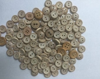 bulk 155 mix small and big wood buttons