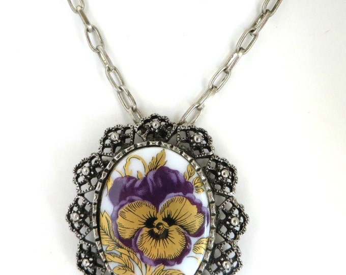 Pansy Pendant Brooch, Vintage Purple Gold Flower Filigree Framed Pendant-Brooch, Silver Tone Necklace