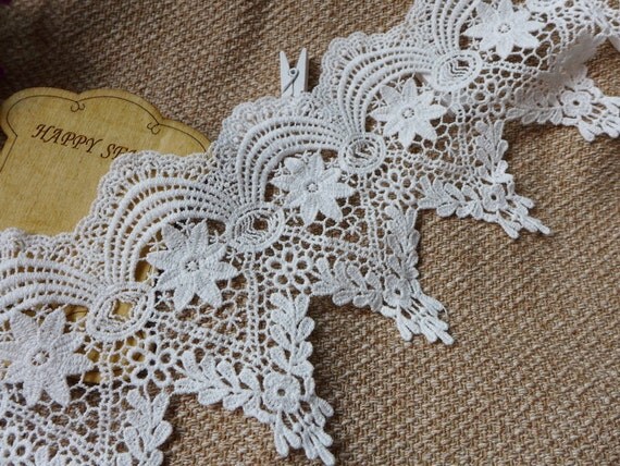 RETRO Cotton Lace Off White Crochet Lace Scalloped Trim Fabric