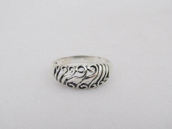 Vintage Sterling Silver Swirly Dome Ring Size 8.75