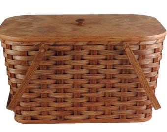 Amish Handmade Large Picnic Basket With Inside Tray
