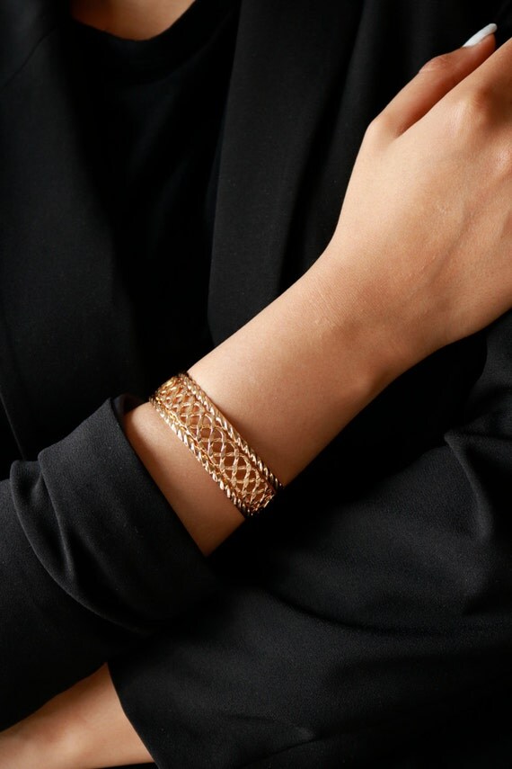 SALESALE22k Gold Plated Cuff/ Gold Cuff Bracelet/ by SusVintage