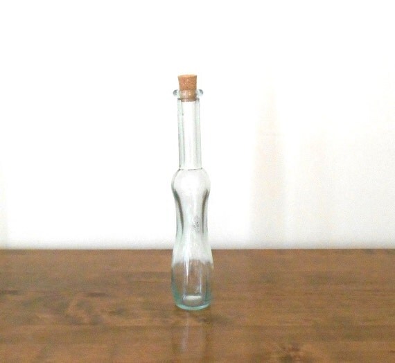 Ecofriendly recycled glass bottle Spanish bottle by