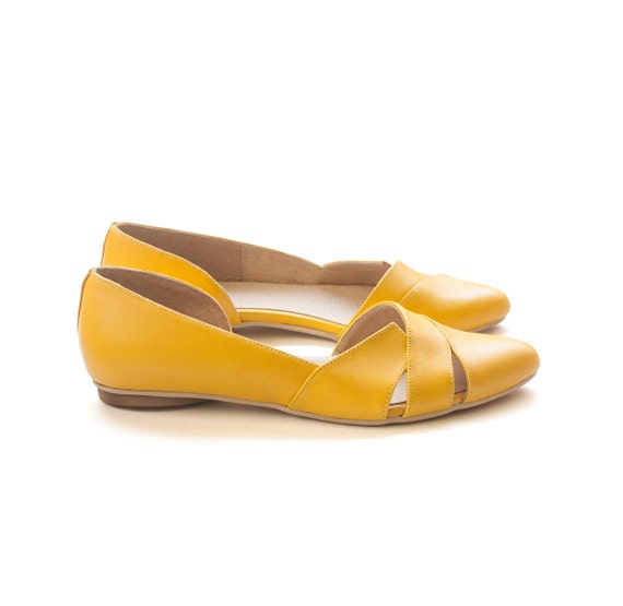 Sale 35 off Yellow flats women shoes yellow shoes
