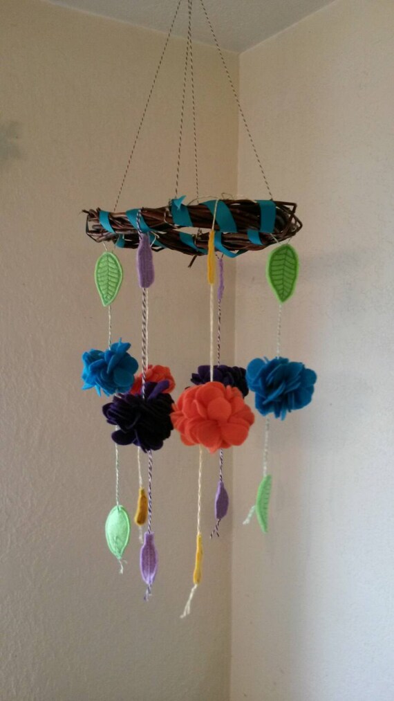 Items similar to Flower/BoHo Nursery Mobile on Etsy