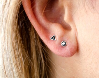 Round Dot Sterling Silver Stud Earrings Modern Bohemian Jewelry - CST004SS