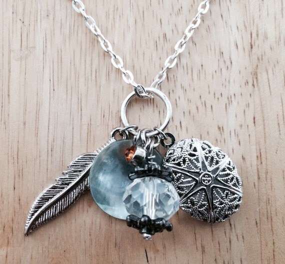 Aromatherapy Essential Oil Diffuser Necklace Crystal