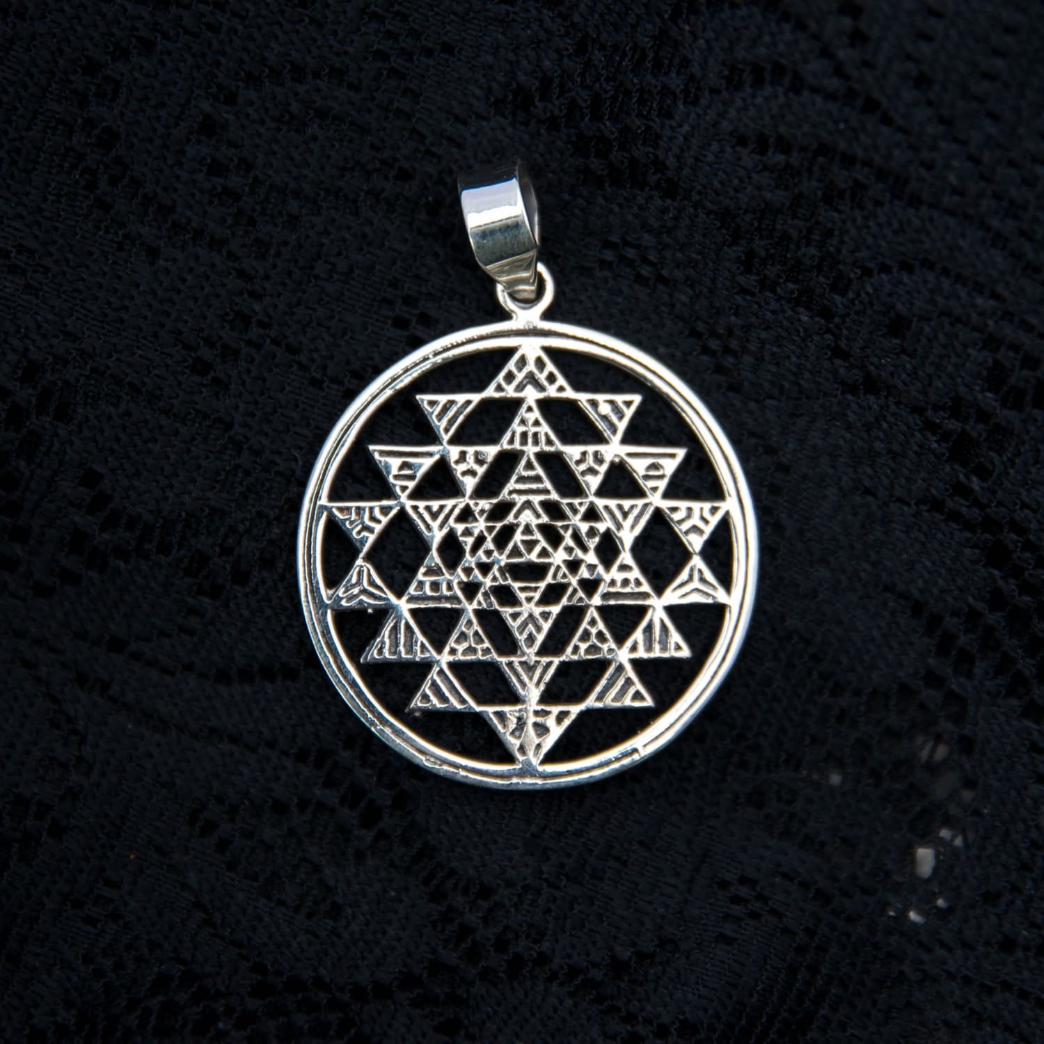 Silver sri yantra pendant shree shri sterling silver necklace