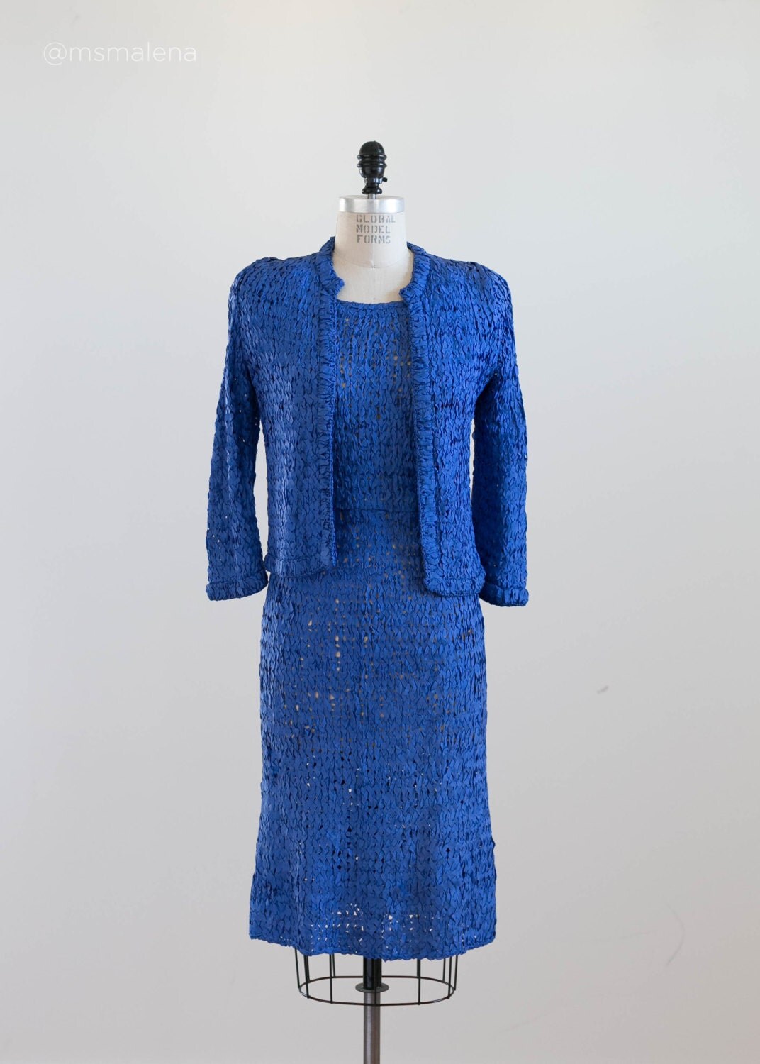 blauwe jurk vertalen vintage jaren 1950 lint brei kobalt blauwe jurk met blauwe jurk vertalen vintage jaren 1950 lint brei kobalt blauwe jurk met