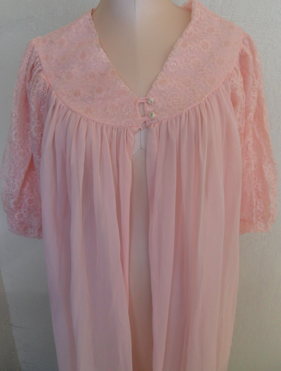 Vintage Sheer Chiffon Robe Peignoir Lace Size 36 8099