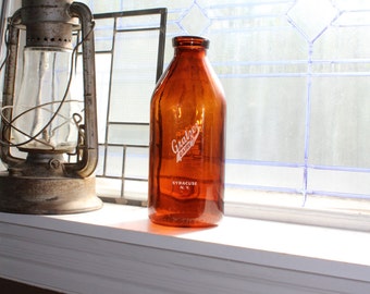 Vintage Amber Brown Milk Bottle Gratzer Dairy Syracuse, NY Half Gallon