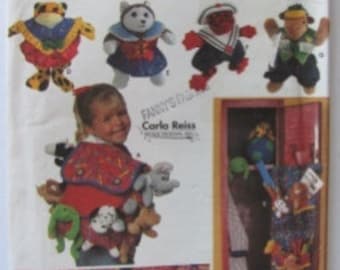 Simplicity 7929, 9 Inch Beanie Babies Animal Accessories, Back Pack, Bed Caddy, Beanie baby Clothing, Locker Organizer, Circa 1997, Uncut