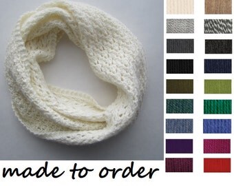 Knit Infinity Scarf, Hand Knitted Scarf, Womens Scarves, Wool Knitted Scarfs, Lace Knitting, Natural Fibres, Winter Knits, Wool Knitting