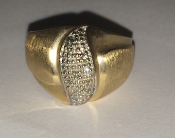 VINTAGE 10K Yellow Gold DIAMOND Accent Ring Size 7