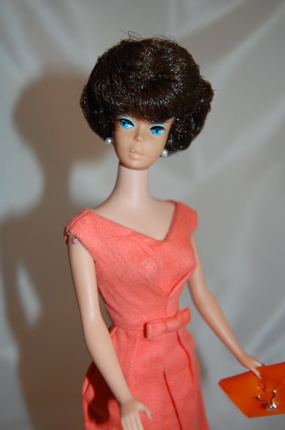 Brunette Bubble Cut Barbie Doll 31