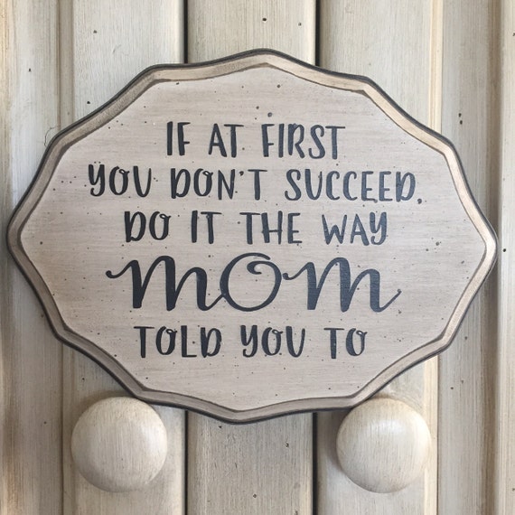 Mom Quote Scalloped Wood Plaque Mother's Day by EllieDeeDesigns