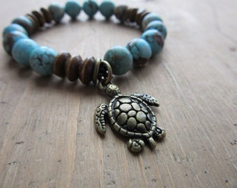 Pearls and antique brass turtle charm bracelet