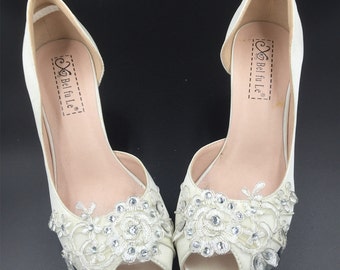 high heels with thick base