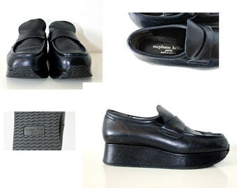 Designer shoes Leather Loafers Slip Ons Dark Navy shoes Made in France STEPHANE KELIAN Gothic shoes Flat platforms Boho Hipster