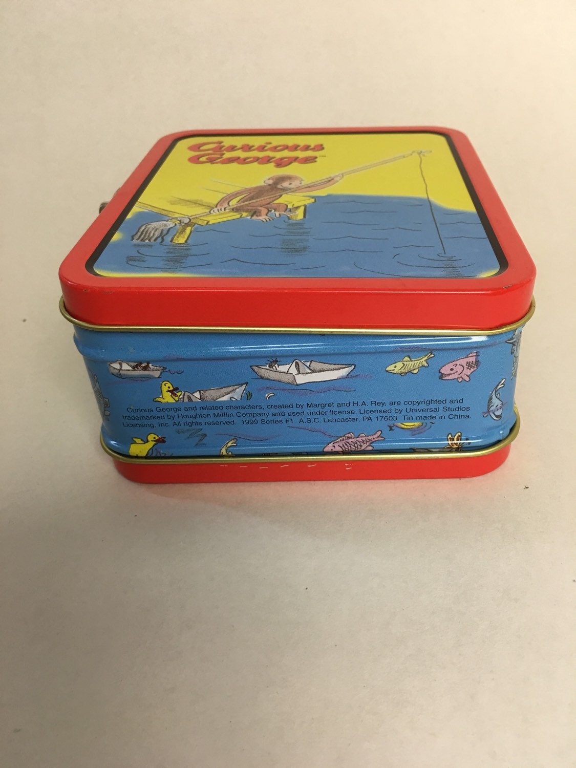 Vintage Classic Curious Mini Tin Lunch Box Small