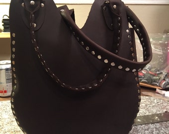 Stone oiled leather tote