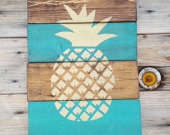 Wood sign, Pineapple sign, Pineapple pallet sign, Reclaimed wood, Wood wall art, Wooden signs