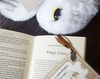 Harry Potter Platform 9 3/4-Handmade: Bookmark