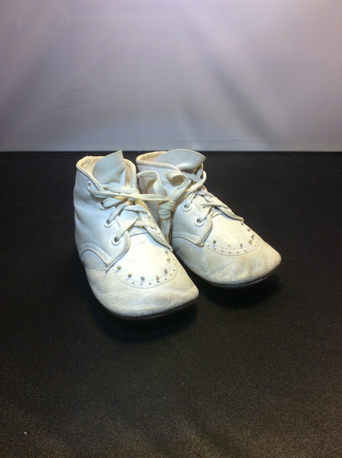 Vintage Baby Shoes Baby Leather Shoes Antique by CoolVintageShop