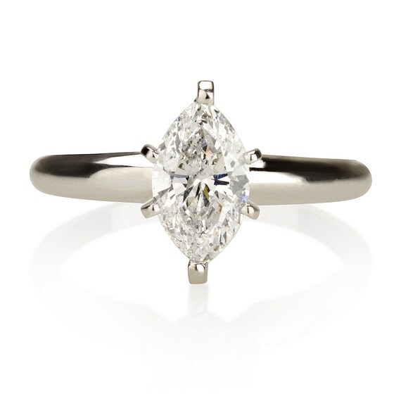 1 carat marquise diamond engagement ring