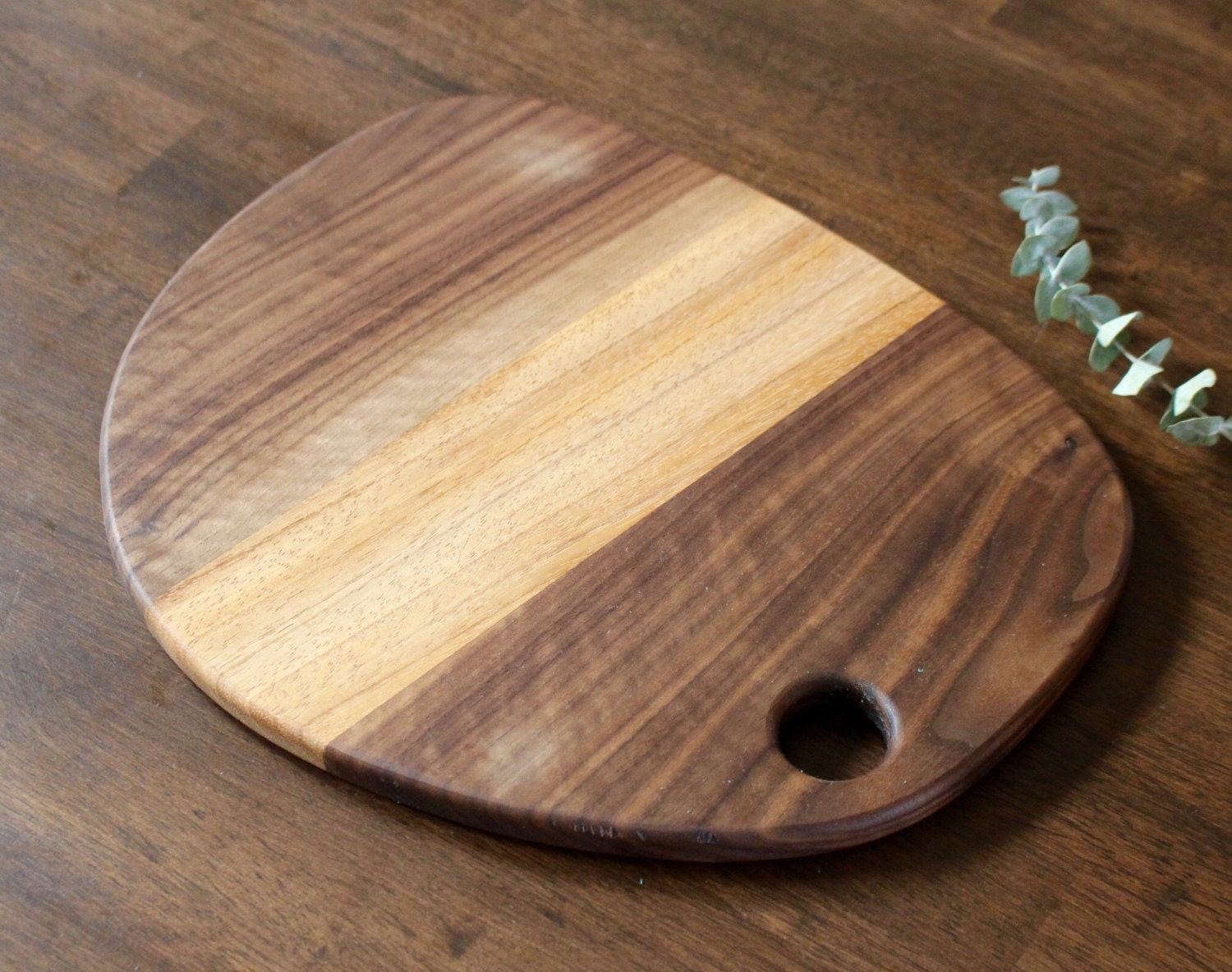 Cutting board Cheese board Serving tray. by MandichMade on Etsy