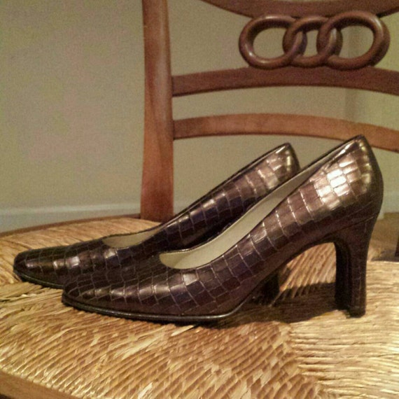 Vintage Etienne Aigner Womens Pumps / Shoes Bronze Leather